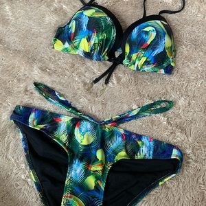 Bikini Village- Bikini- Tropical